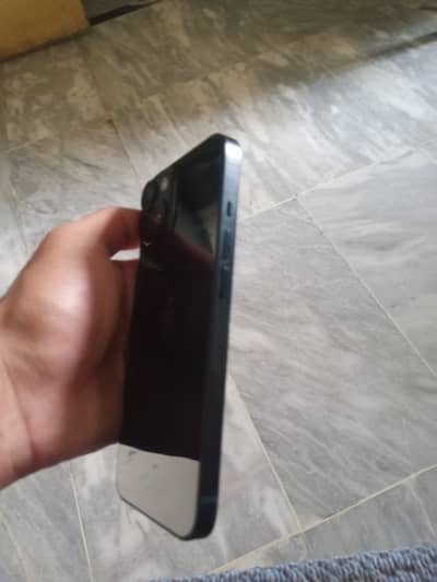 Apple iPhone 14