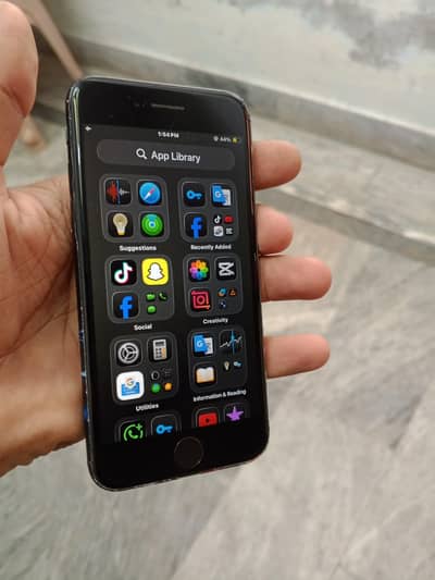 Apple iPhone SE