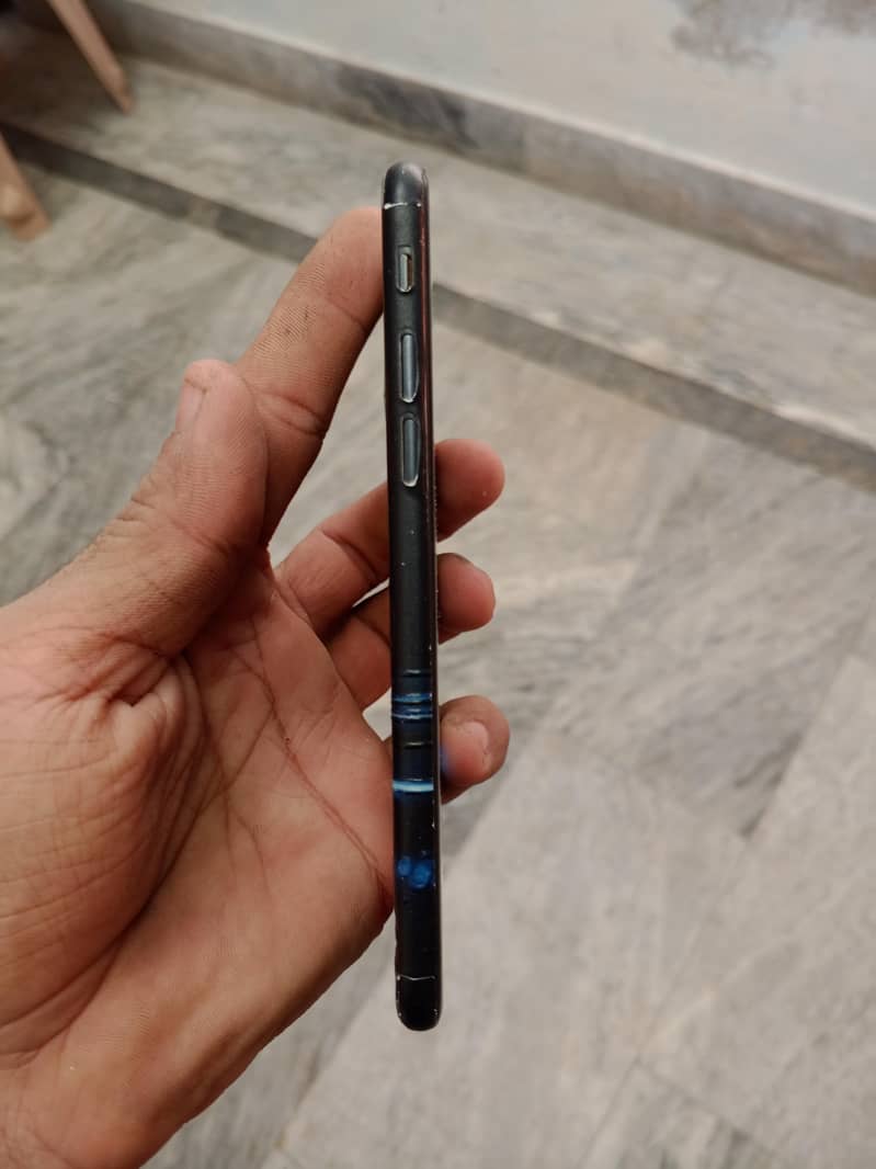 Apple iPhone SE 7