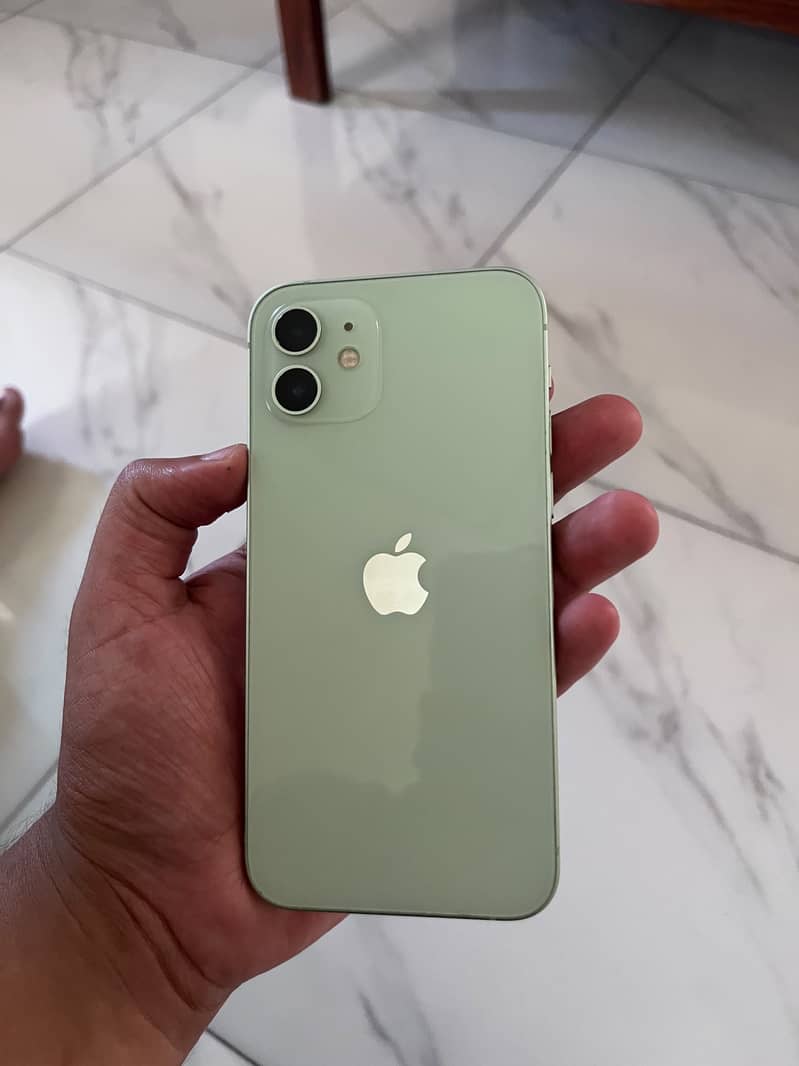 Apple iPhone 12 3
