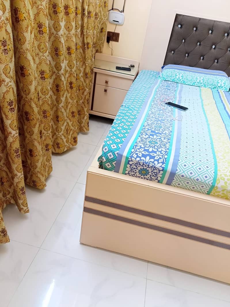 Double bed sliding 0