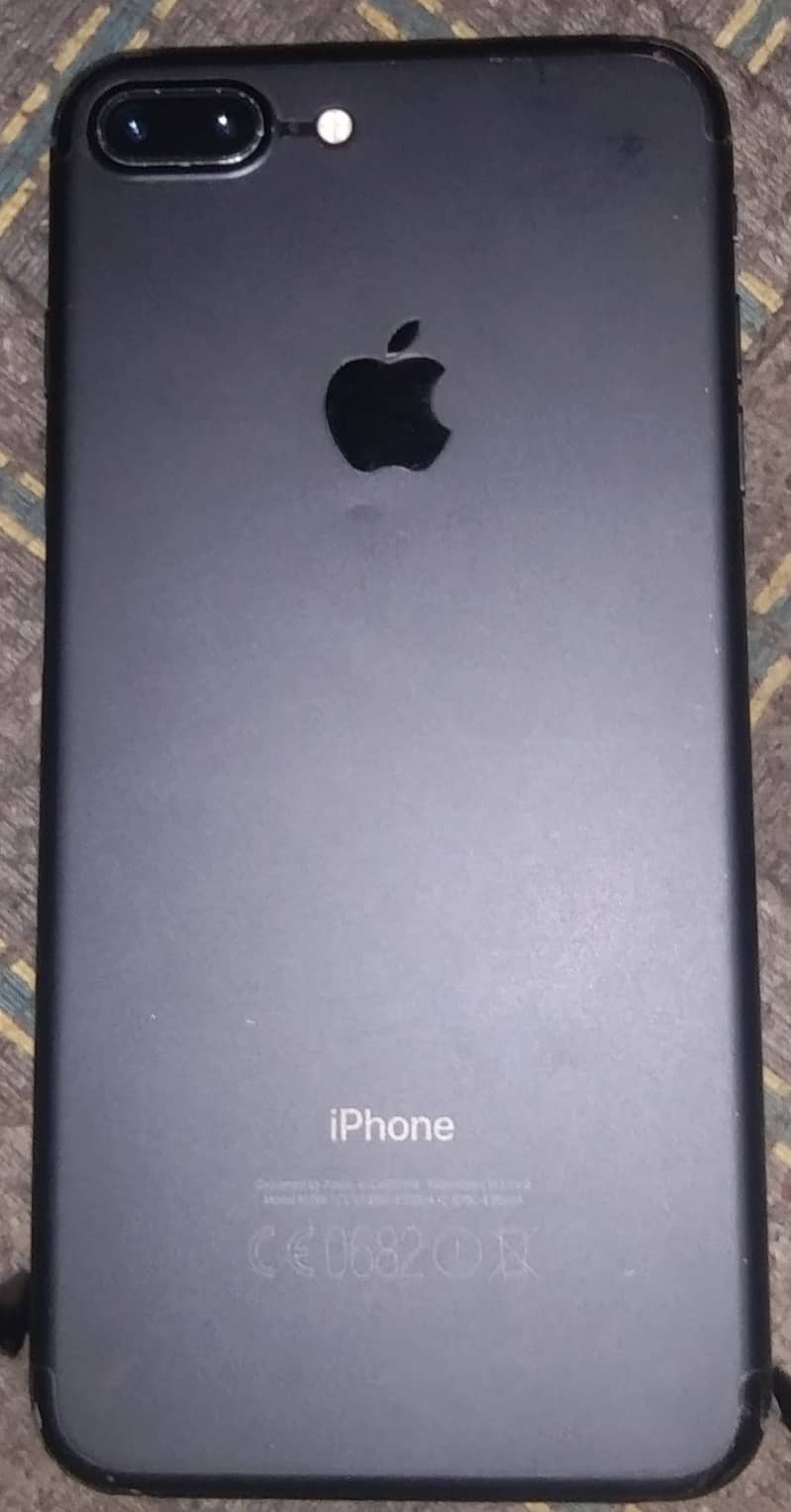 Apple iPhone 7 Plus 0