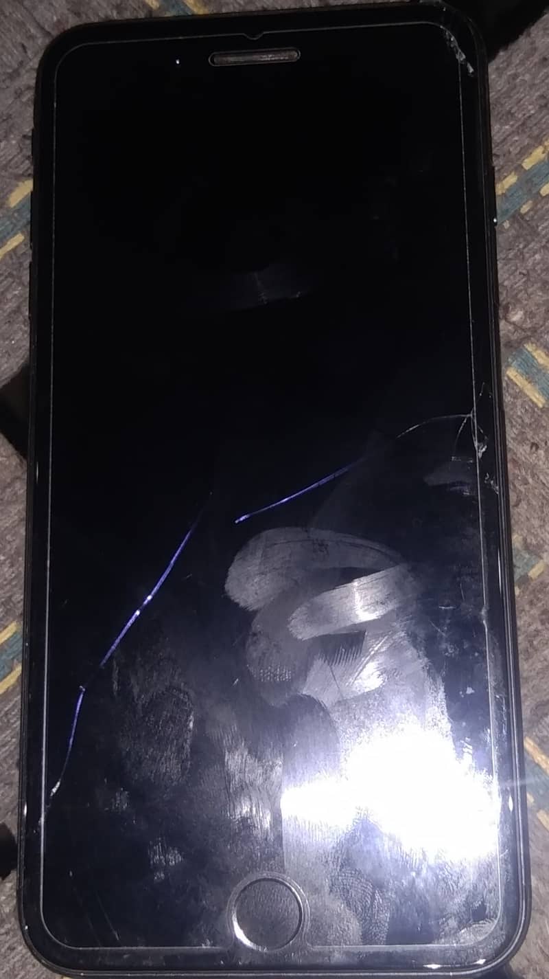 Apple iPhone 7 Plus 1
