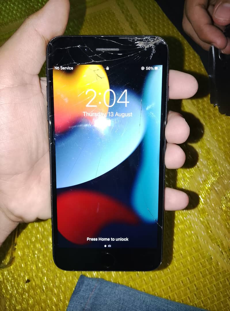 Apple iPhone 7 Plus 1