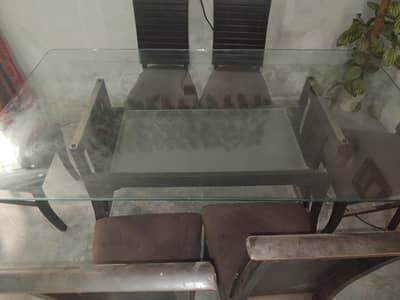 6 seater dining table almost brand new and not used