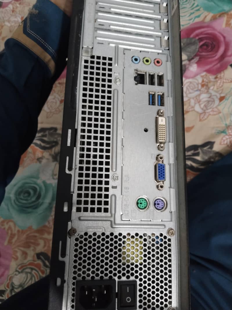 Fujitsu Esprimo E420 2