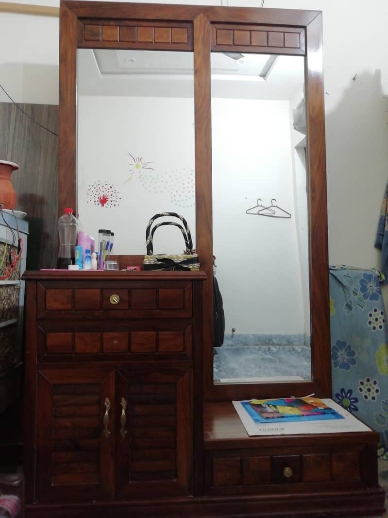 dressing table 1