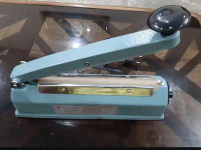 PLASTIC SEALER