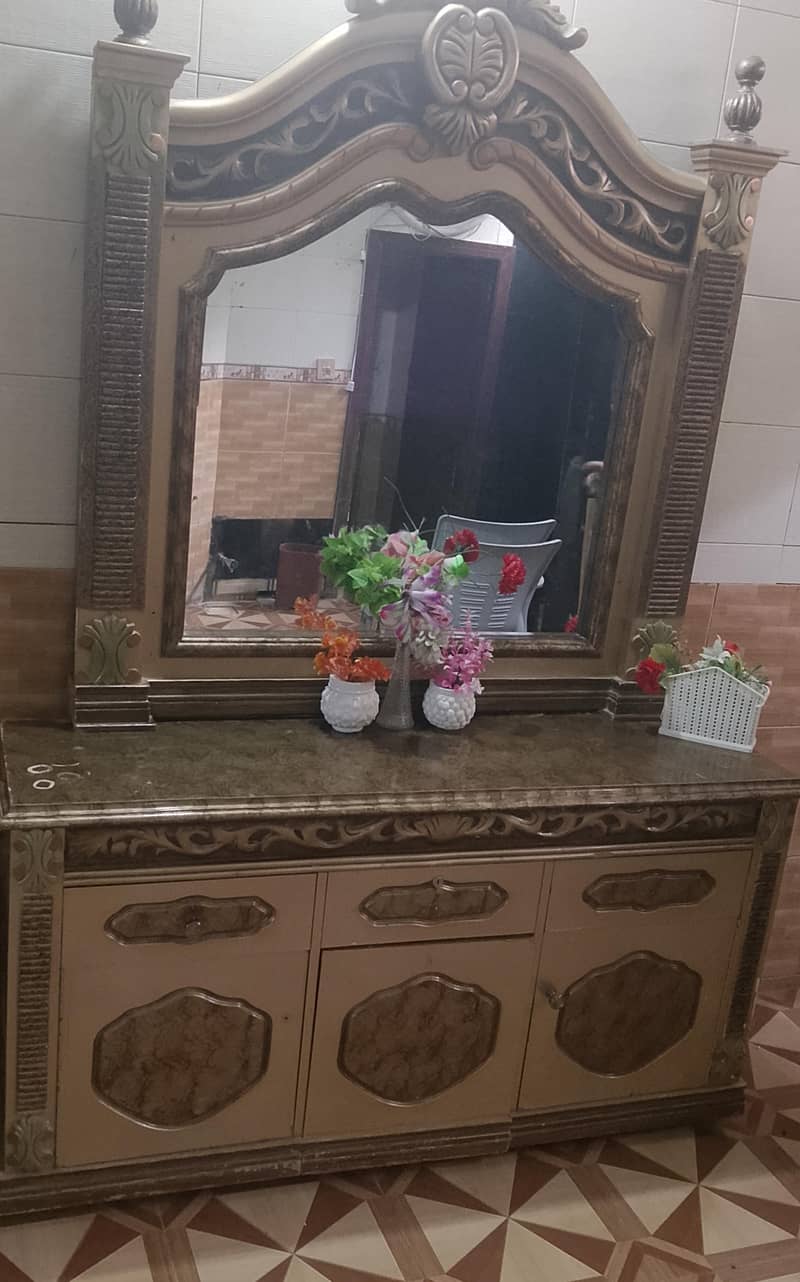 dressing Table  20.000 1