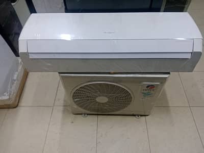 Gree Pular 1.5 Ton DC inverter Geniune One year waranty (0321/0807777)