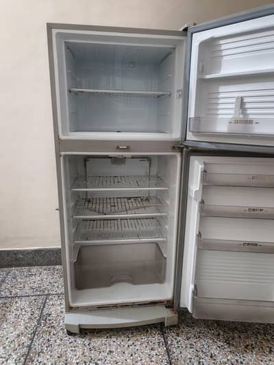 dawlance refrigerator for sale