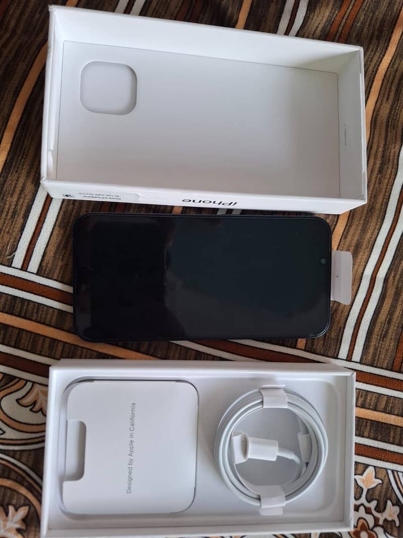 Apple iPhone 13 9