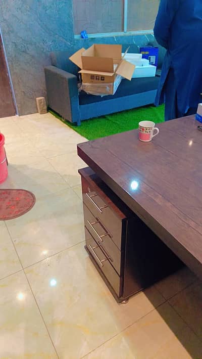 New office table