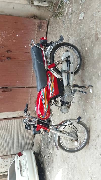Union star 2022 model red color 7/10 condition