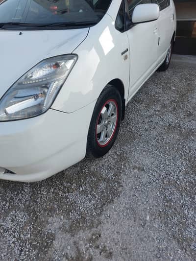 Toyota Prius 1.5 G Touring — 2011/2015 Model
