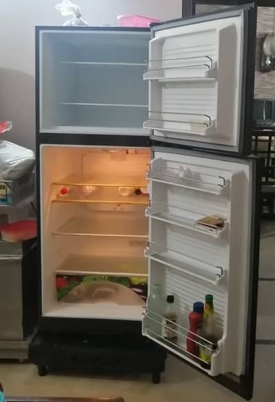 Dawlance refrigerator 12 cubic for sale