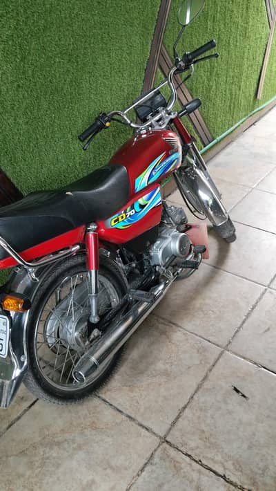 bike bilkul saf he