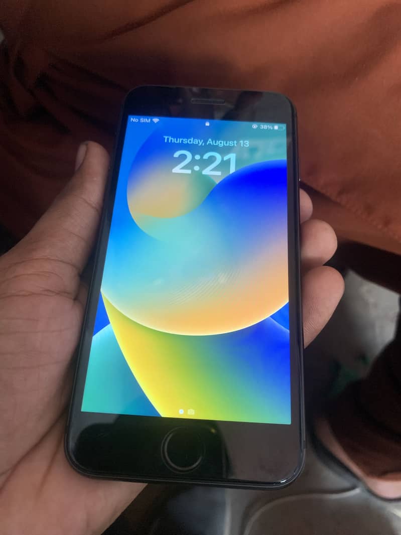 Apple iPhone 8 1