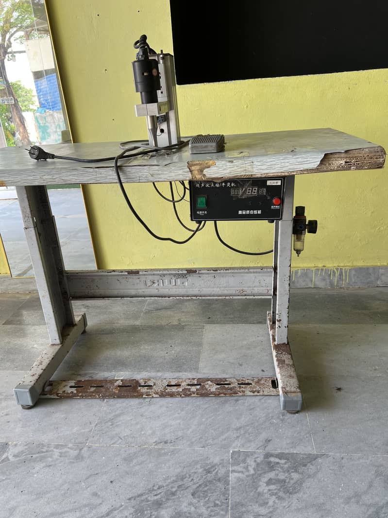 Punch machine 3