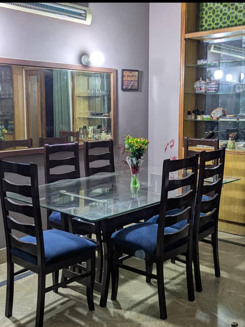6 seater Dining Table 1