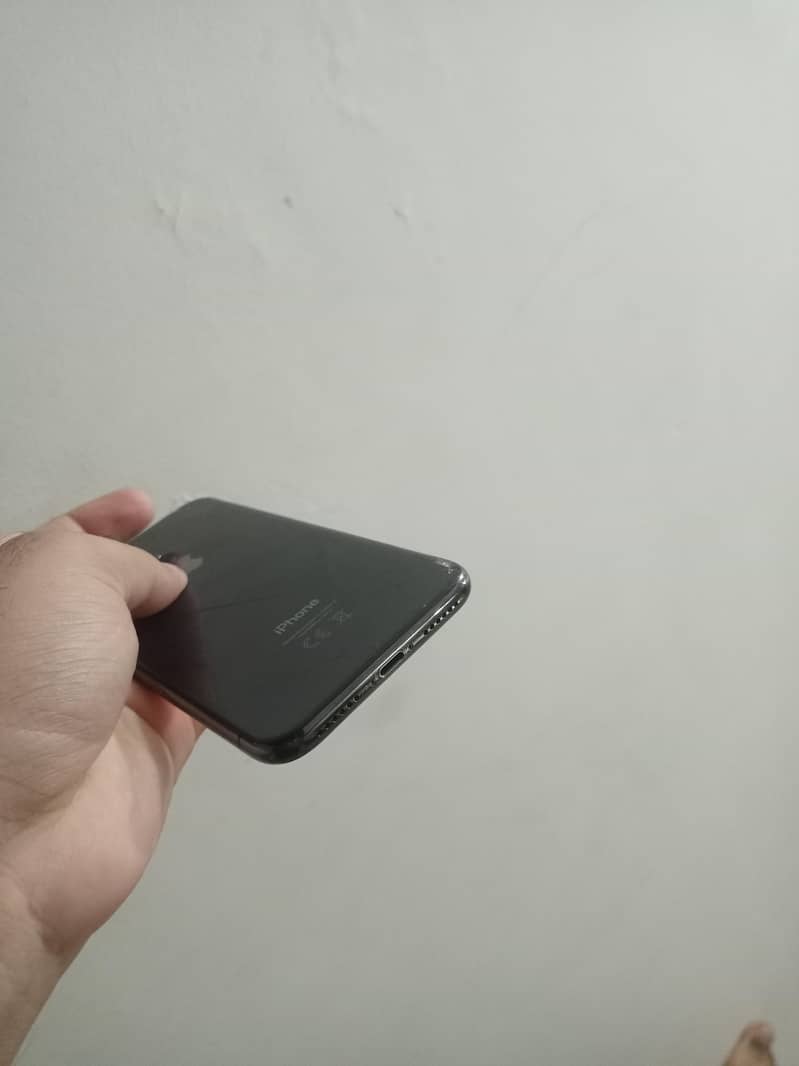 Apple iPhone X 3