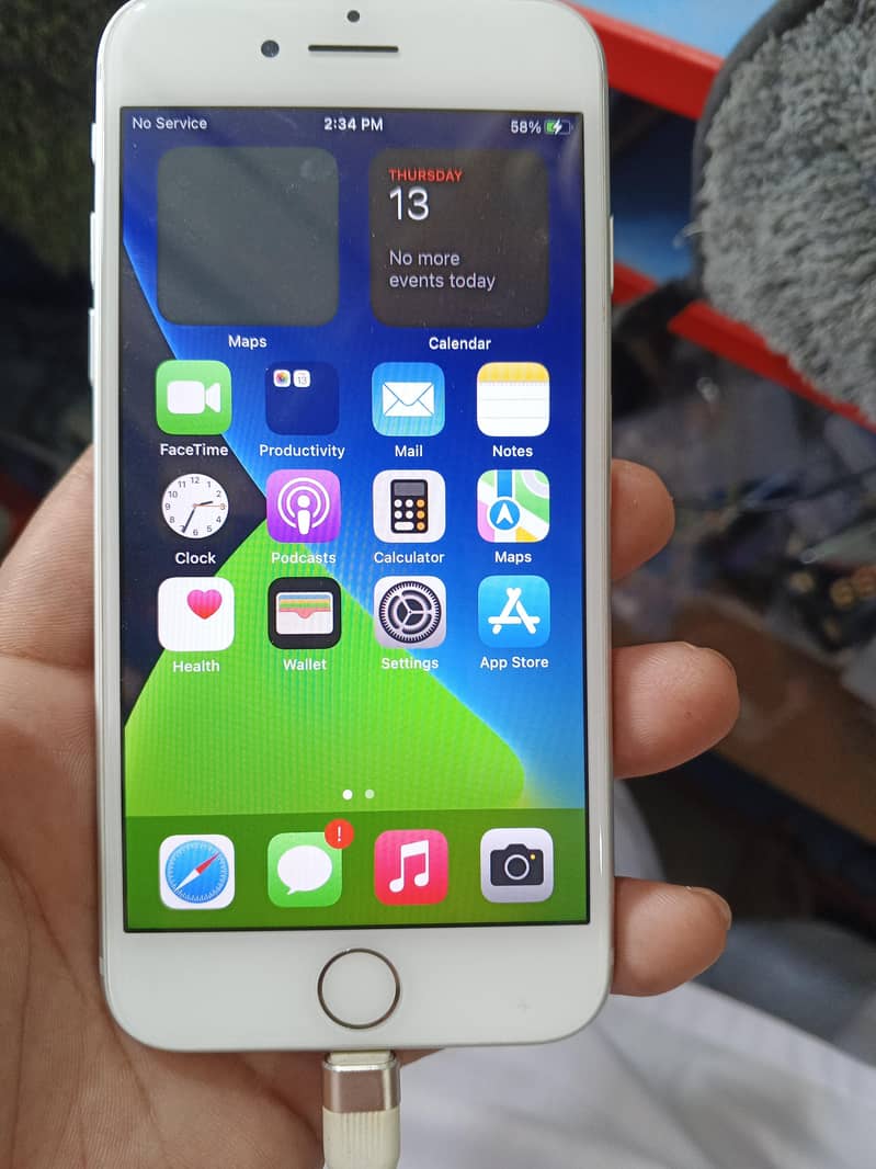 Apple iPhone 7 1