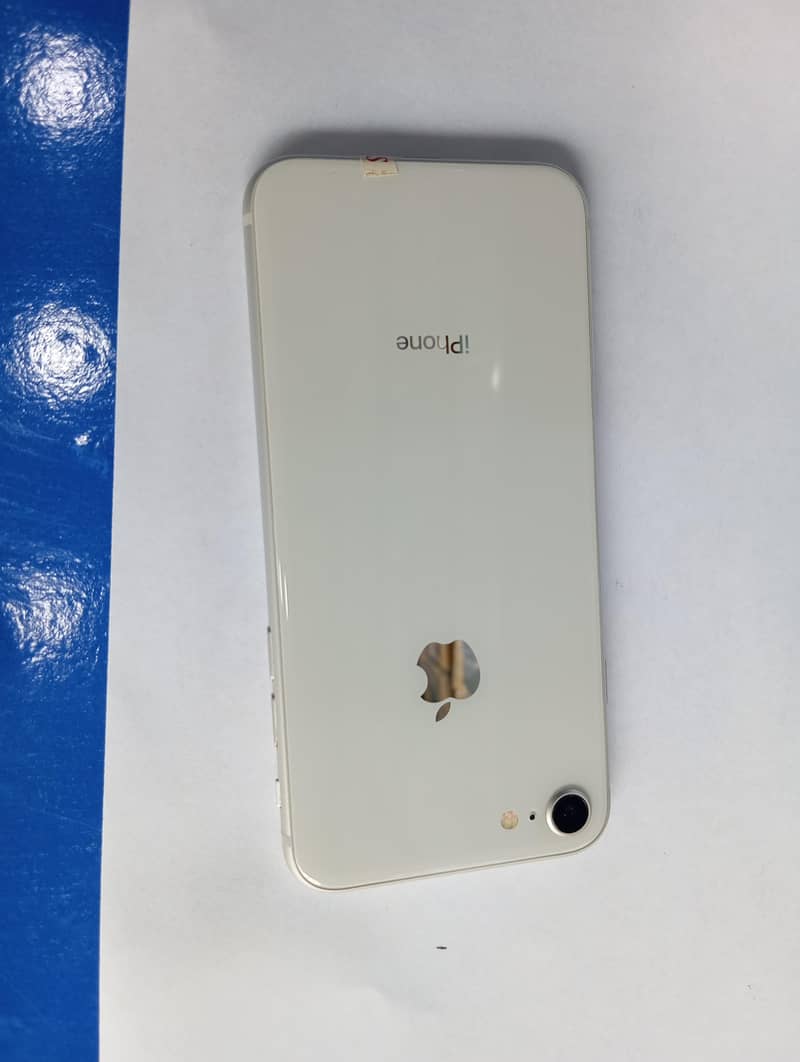 Apple iPhone 8 0