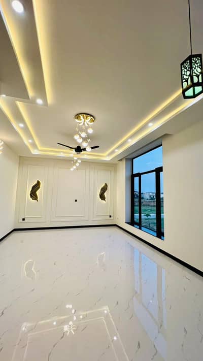 10 Marla House For Sale In Faisal Town Phase 1 . B- Block