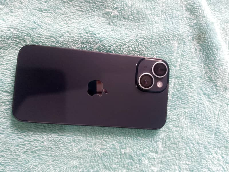 Apple iPhone 14 3