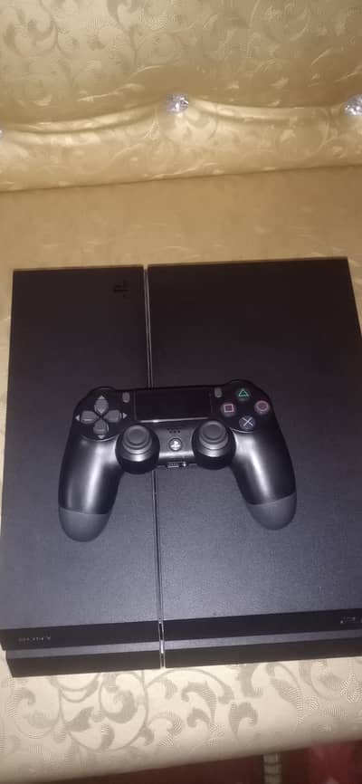 10/10 condition ps4 and lcd 32 inch