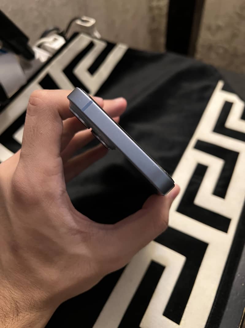 Apple iPhone 14 6