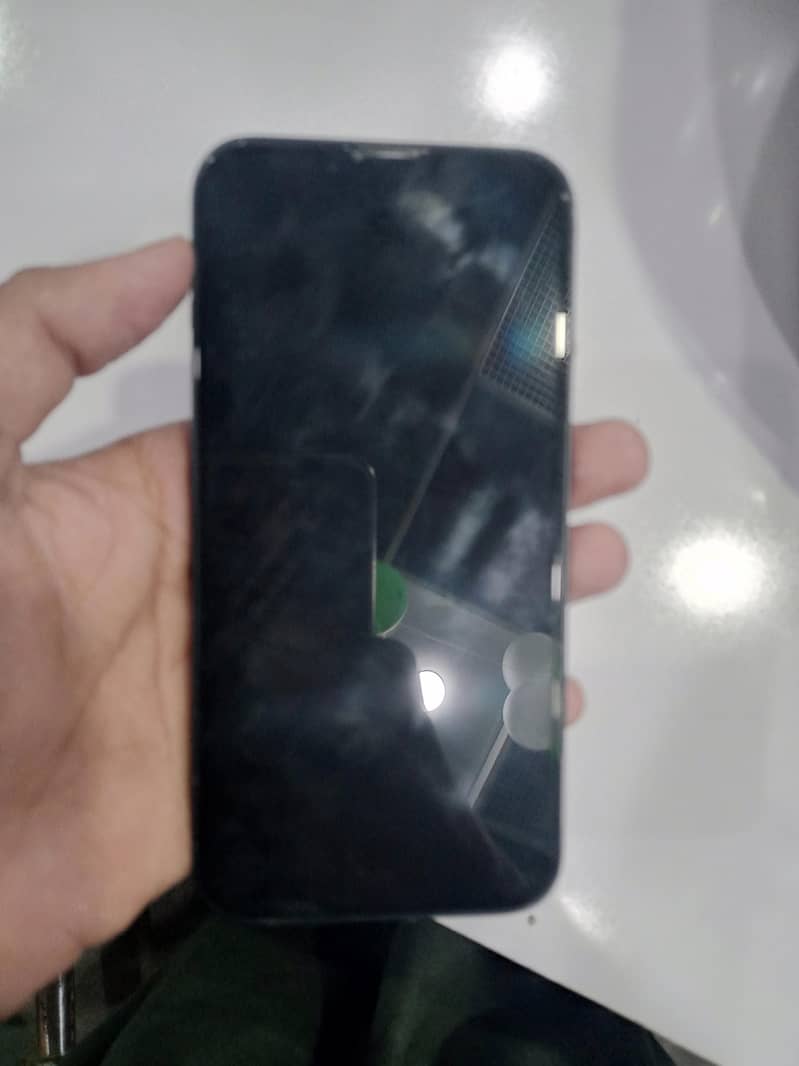 Apple iPhone 13 3