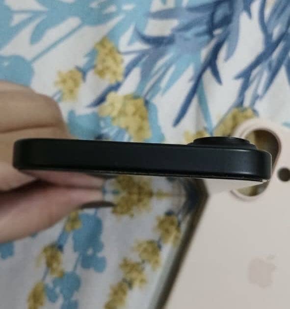 Apple iPhone 16 1