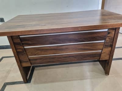 office table and chairs for sell