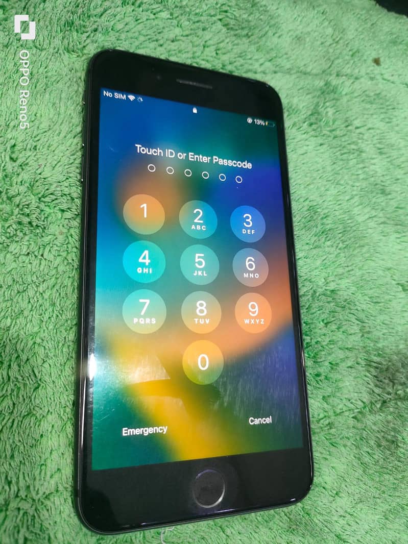 Apple iPhone 8 Plus 6