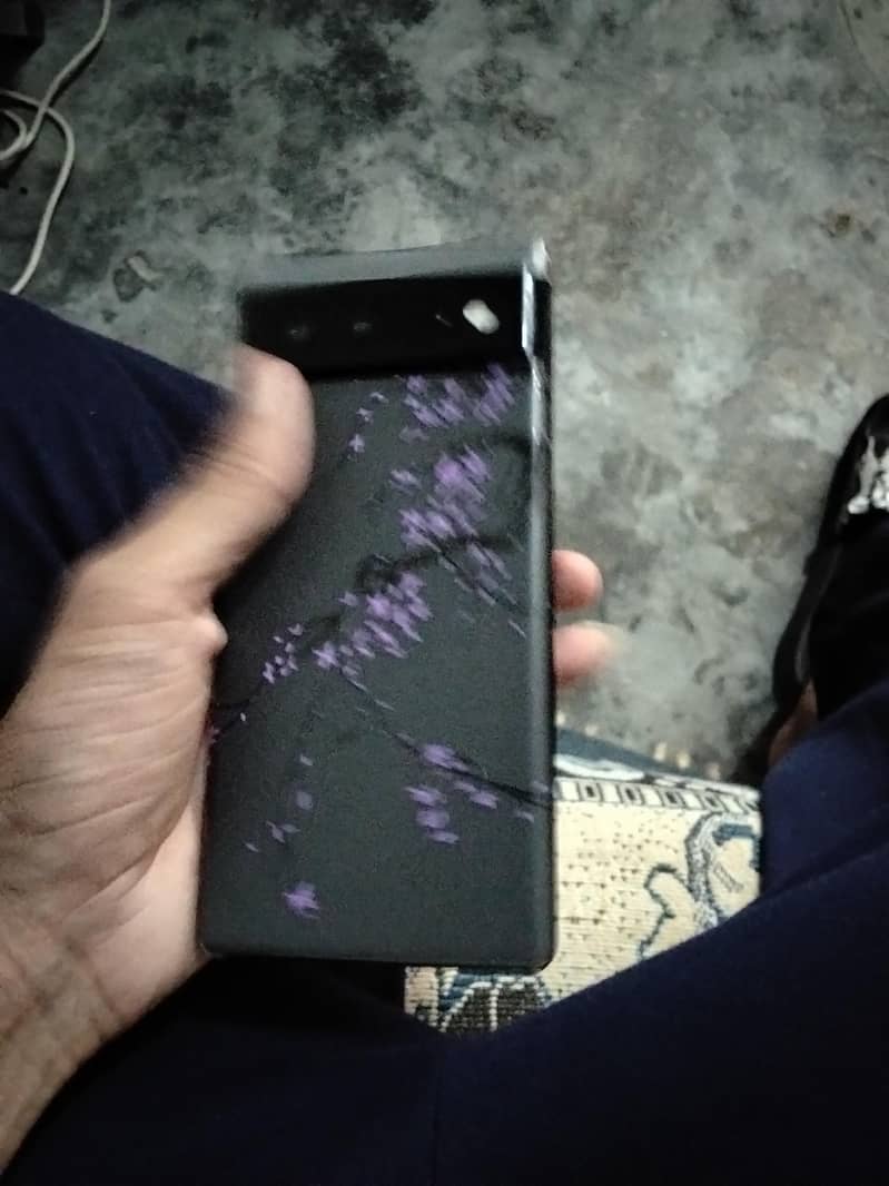 Google Pixel 6 4