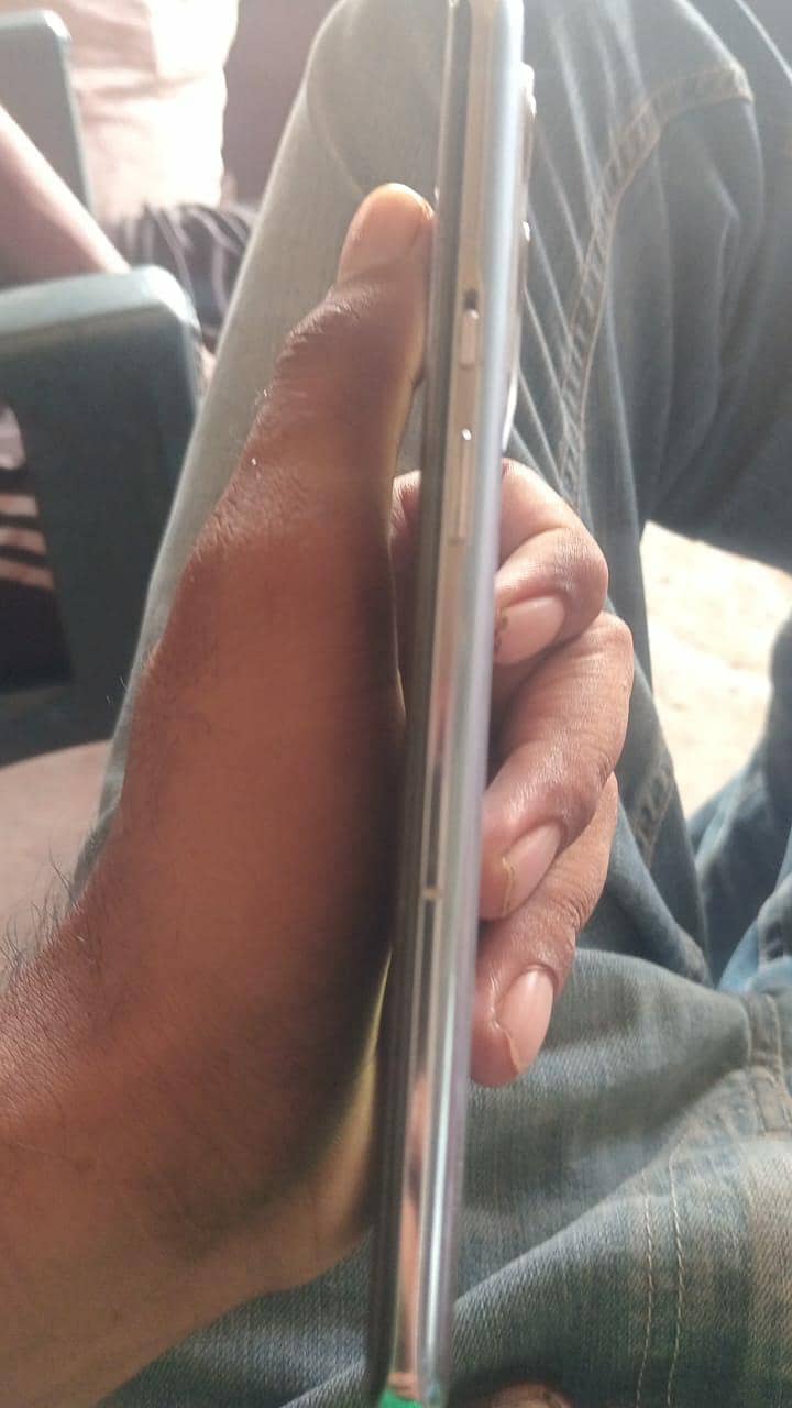 One Plus 9 Pro 4
