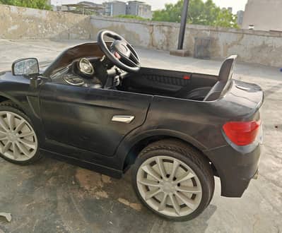 Kids Electric Ride-On Sports Car – Excellent Condition