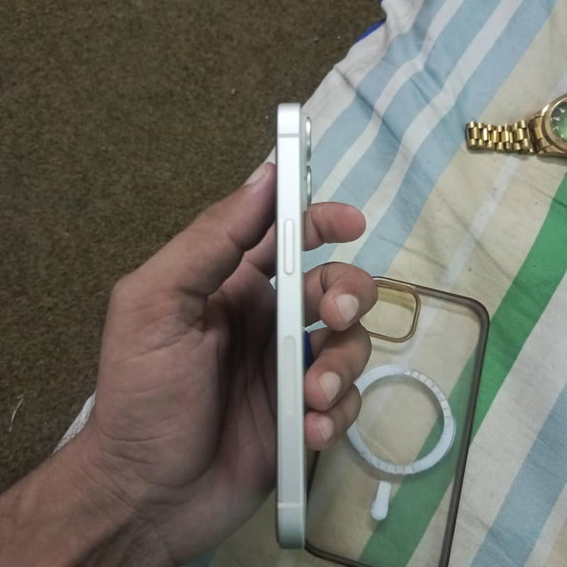 Apple iPhone 14 1
