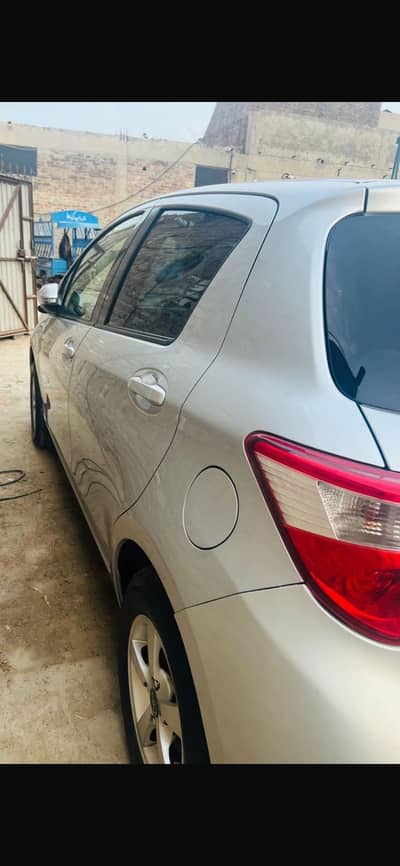 Toyota Vitz 2017