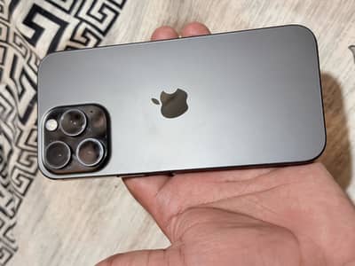 Apple iPhone 16 Pro Max