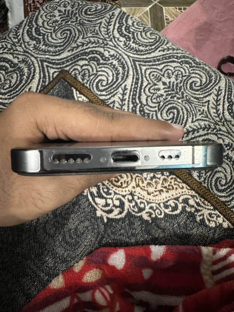 Apple iPhone 13 Pro 6