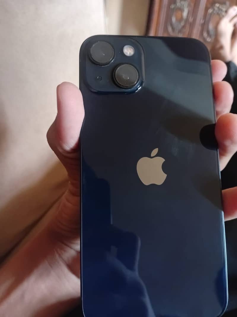 Apple iPhone 13 7