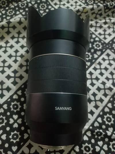 Samyang 35mm 1.4 fe ii for sale urgent new condition
