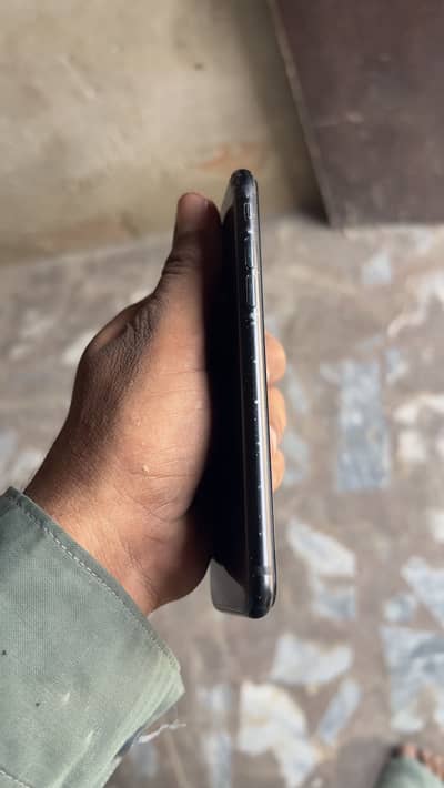 Apple iPhone SE