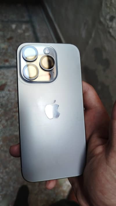 Apple iPhone 15 Pro