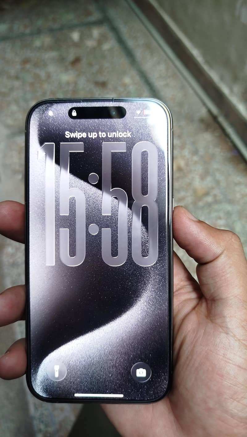 Apple iPhone 15 Pro 1