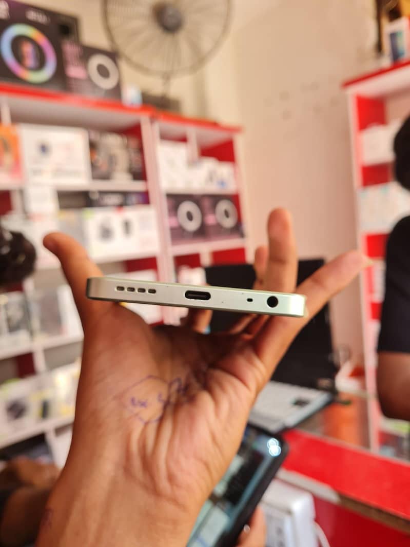 Realme C67 2