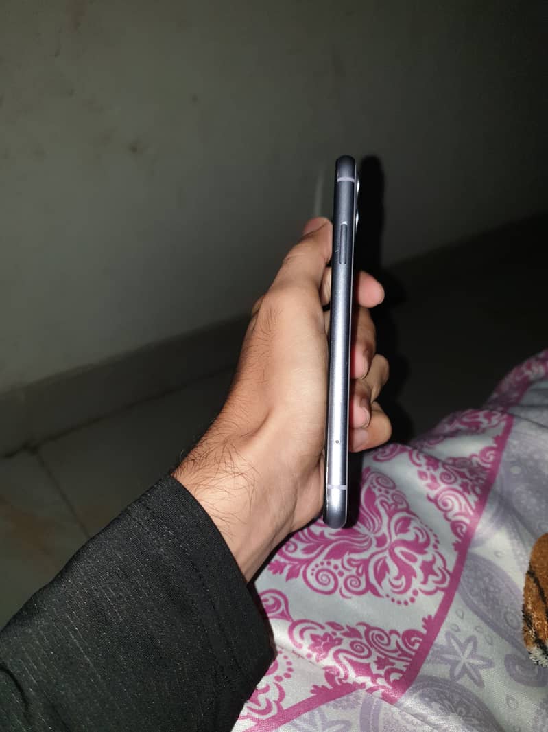 Apple iPhone 11 2