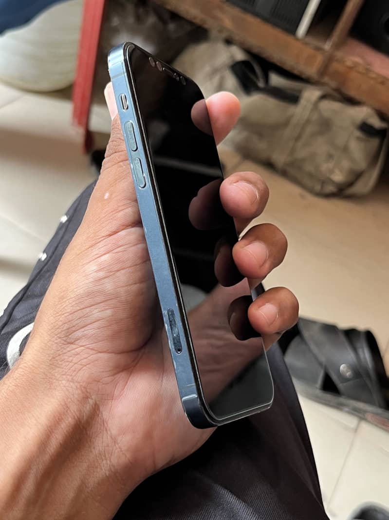 Apple iPhone 12 Pro 1
